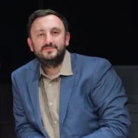 აკაკი ჩიქვინიძე